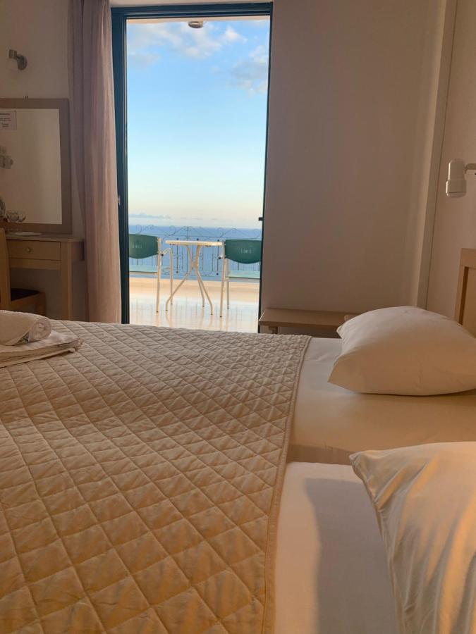 Iro Hotel Agia Galini  Exterior photo