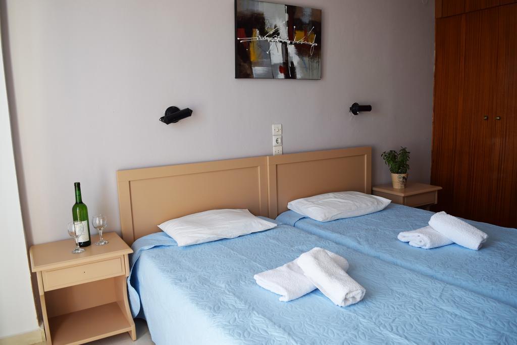 Iro Hotel Agia Galini  Exterior photo